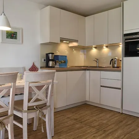 Stadtwohnung 3 *